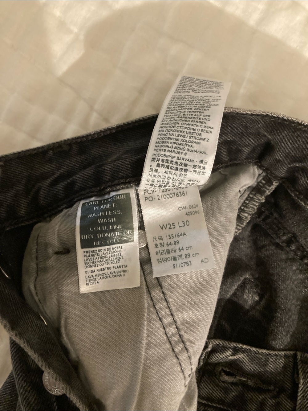 Levi’s 501 Original Jeans - Picture 3 of 8